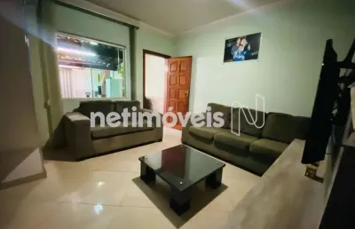 Casa com 2 quartos à venda na Rua Pascoal da Silva Guimarães, Nacional, Contagem