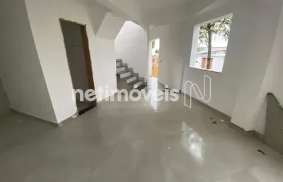 Casa com 2 quartos à venda na Rua José Amaral, Ouro Preto, Belo Horizonte