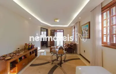 Casa com 5 quartos à venda na Rua Castelo de Óbidos, Castelo, Belo Horizonte