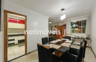 Casa com 3 quartos à venda na Rua Terezinha Lopes Azevedo, Planalto, Belo Horizonte