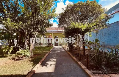 Casa com 3 quartos à venda na Rua Castelo Serpa, Castelo, Belo Horizonte