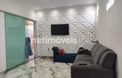 Casa com 3 quartos à venda na Rua Refinaria Cubatão, Petrolândia, Contagem