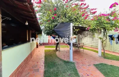 Casa com 3 quartos à venda na Rua Orlando Lima Melo, Parque Xangri-Lá, Contagem