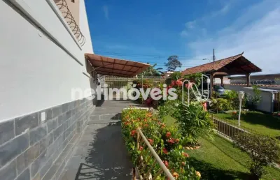 Casa com 3 quartos à venda na Rua Cassiana Soares, Santa Rosa, Belo Horizonte