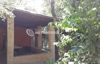 Chácara / sítio com 3 quartos à venda na Rua Chácara, Quinta das Palmeiras, Pedro Leopoldo