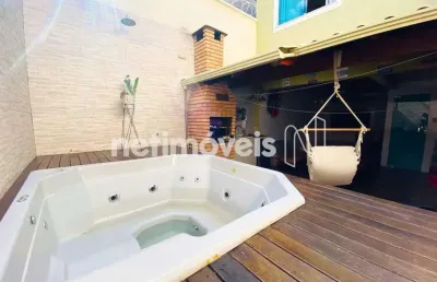Casa com 2 quartos à venda na Rua Gelo, Vitória, Belo Horizonte
