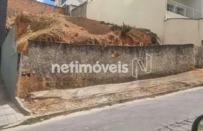 Terreno à venda na Rua José Júlio Ferreira, Fernão Dias, Belo Horizonte