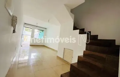 Casa com 2 quartos à venda na Rua Orlando Lima Melo, Parque Xangri-Lá, Contagem