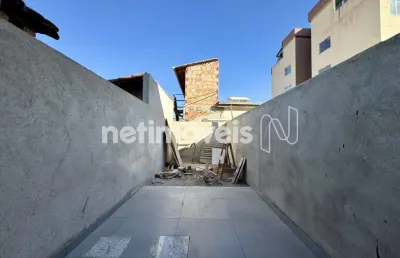 Casa com 2 quartos à venda na Rua Água Doce do Mantena, Jardim Leblon, Belo Horizonte