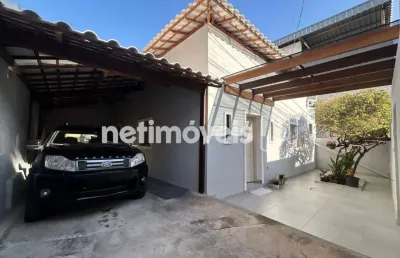 Casa com 4 quartos à venda na Rua Araruama, Carlos Prates, Belo Horizonte