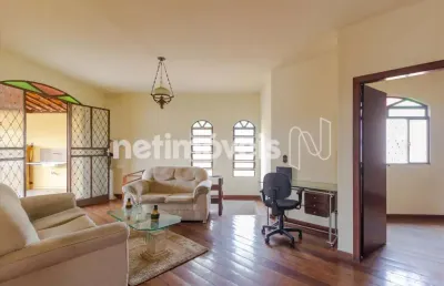 Casa com 4 quartos para alugar na Rua Dona Maria Ignez, Floresta, Belo Horizonte