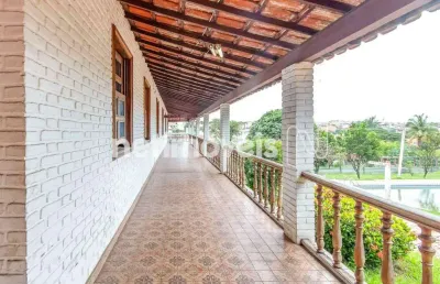 Casa com 3 quartos para alugar na Rua dos Expedicionários, Santa Amélia, Belo Horizonte
