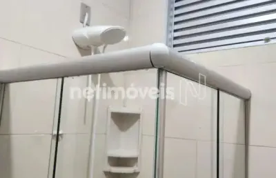 Casa com 2 quartos para alugar na Rua Marcos de Azevedo, Nova Esperança, Belo Horizonte