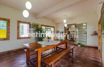 Casa comercial com 3 salas para alugar na Avenida Miguel Perrela, Castelo, Belo Horizonte