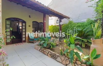 Casa comercial com 2 salas para alugar na Rua Papa Honório III, Ouro Minas, Belo Horizonte