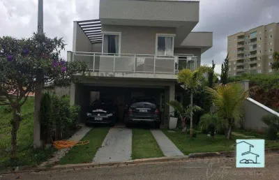 Casa em condomínio fechado com 4 quartos à venda na Via Castelli, Louveira 