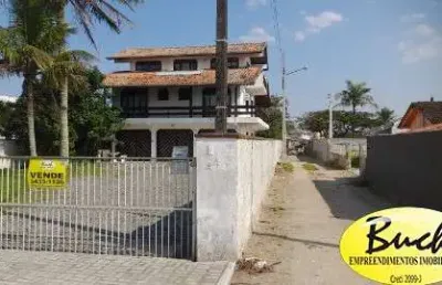 Sobrado pronto com marina particular em barra do sul