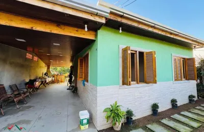 Casa com 2 quartos à venda na Beco Calábria, --, Lageado, Porto Alegre