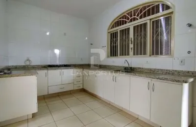 Casa com 3 quartos à venda na Rua Cravinhos, 1338, Jardim Paulistano, Ribeirão Preto
