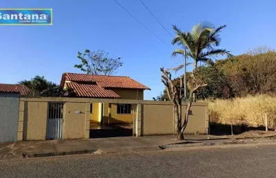 Casa com 3 dormitórios à venda, 80 m² por r$ 300.000,00 - itaguai  - caldas novas/go