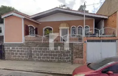 Excelente casa à venda com 3 dormitórios sendo 1 suíte , quintal com churrasqueira, jardim bonfigli