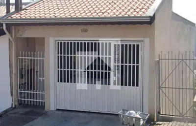Vende ou permuta 3 casas no mesmo terreno, com total de 5 quartos, no jardim itália, várzea paulist
