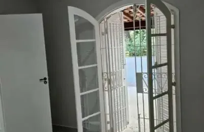 Casa à venda 3 quartos, 1 suíte, closet, varanda, 199m² no jd. satélite sjc