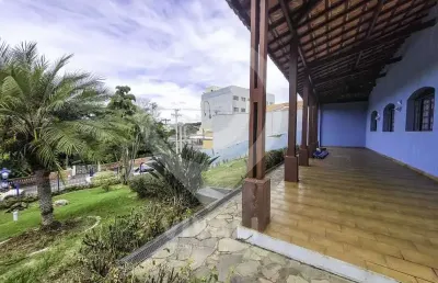 Casa com 3 quartos à venda na rua francisco pinto osório, jardim morumbi, itatiba, 300 m2 por r$ 1.600.000