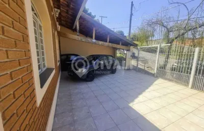 Casa com 3 quartos à venda na rua joaquim rangel barbosa, cidade jardim, itatiba, 253 m2 por r$ 695.000