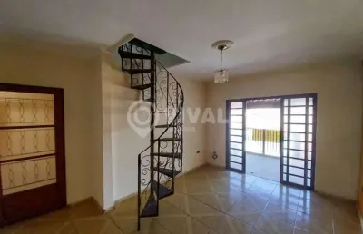 Casa com 3 quartos à venda na rua cyro deantoni, jardim santa filomena, itatiba, 170 m2 por r$ 450.000