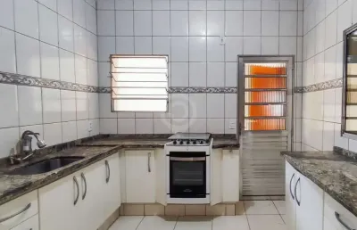 Casa com 3 quartos para alugar na avenida vinte e nove de abril, vila santa luzia, itatiba, 100 m2 por r$ 3.000