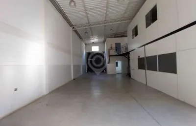Barracão / galpão / depósito para alugar na avenida joão batista leone, loteamento parque empresarial adelelmo corradini, itatiba, 240 m2 por r$ 6.000