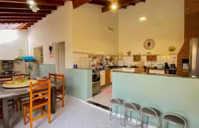 Casa com 2 quartos à venda na rua raimundo mattiuzzo, loteamento fernando momentel, itatiba, 150 m2 por r$ 480.000