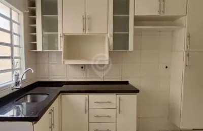 Apartamento com 2 quartos para alugar na avenida mariano latorre, condomínio residencial beija-flor, itatiba por r$ 1.350