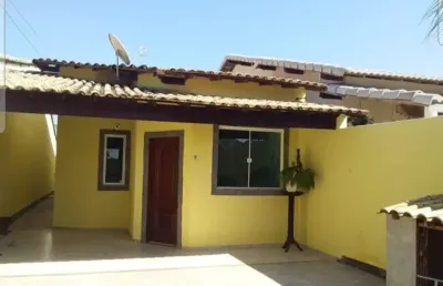 Linda casa linear com  03 quartos, sendo uma suíte no jardim atlântico central, itaipuaçu, maricá