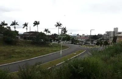 Terreno à venda no Jardim Maluche, Brusque 