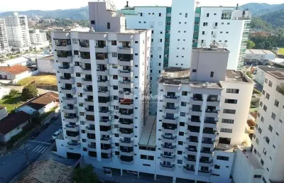 Apartamento com 3 quartos para alugar no Centro I, Brusque 