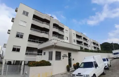 Apartamento com 3 quartos para alugar no Centro I, Brusque 