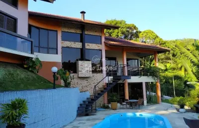 Casa com 3 quartos para alugar no Guarani, Brusque 
