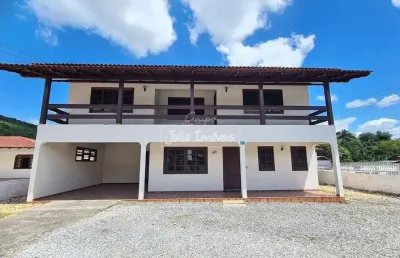 Casa com 5 quartos para alugar no Dom Joaquim, Brusque 