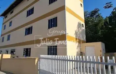 Apartamento com 2 quartos para alugar no Águas Claras, Brusque 