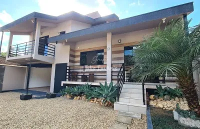 Casa com 4 quartos para alugar no Águas Claras, Brusque 