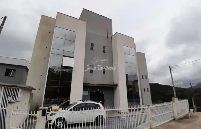 Apartamento com 2 quartos para alugar no Águas Claras, Brusque 