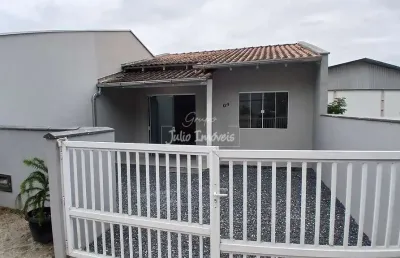 Casa com 2 quartos para alugar no Limeira Baixa, Brusque 