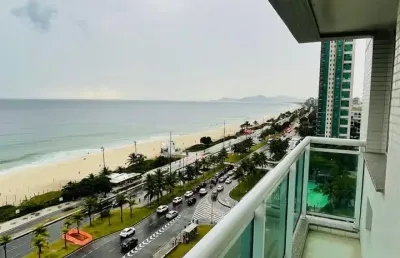 Vendo apartamento 2 quartos vista frontal mar na praia da barra da tijuca
