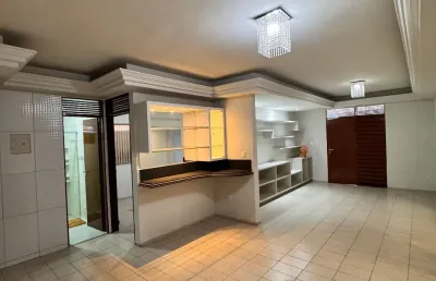 Cristo redentor - #joãopessoa #paraiba . linda casa  para vender com ampla sala, 3 quartos, piscina com espaço gourmet e armários projetados.