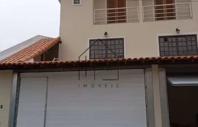 Casa semi-isolada nunca habitada, com 2 suítes, disponível para locação, no condomínio new garden,