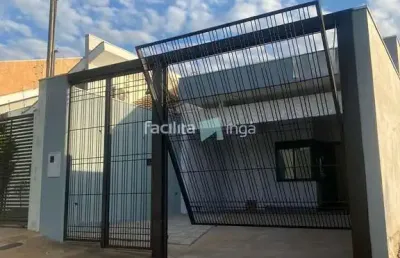 Casa com 3 quartos à venda no Jardim Três Lagoas, Maringá 