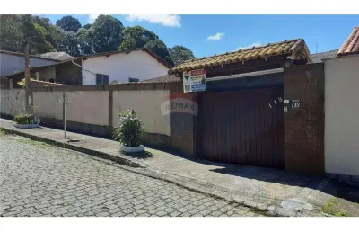 Linda casa no bairro panorama com 6 quartos e área de lazer completa