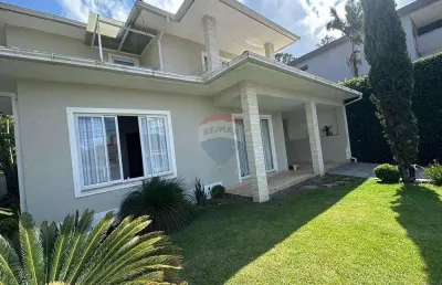 'casa de luxo na tijuca, teresópolis: seu refúgio ideal'
